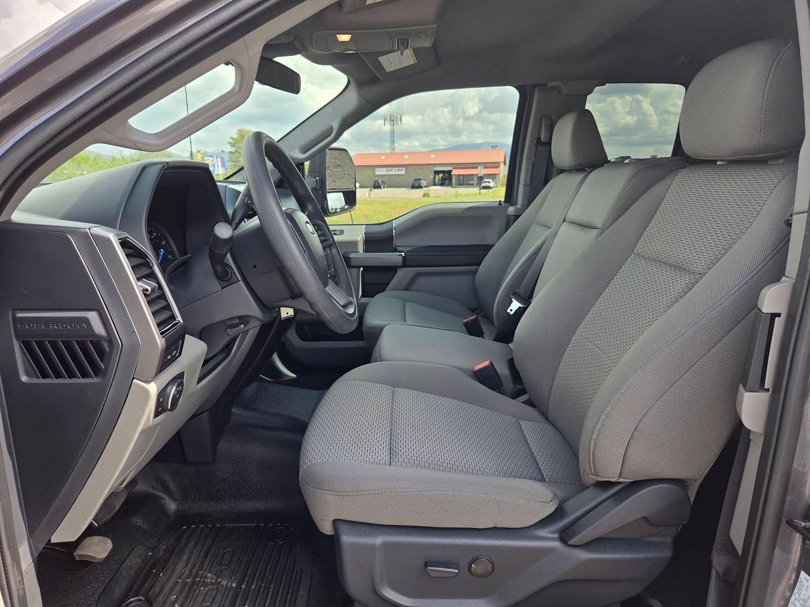 Certified 2022 Ford F250 XLT w/ XLT Value Package AWD/4WD image 11