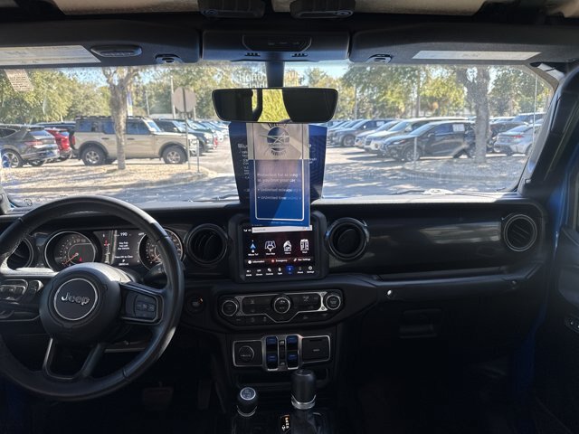 Used 2022 Jeep Gladiator Sport AWD/4WD image 21
