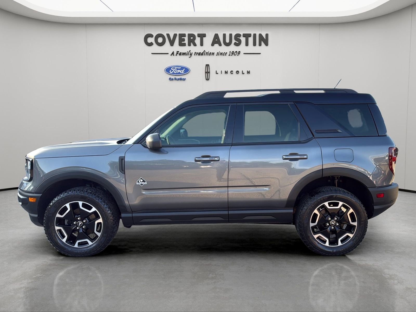 Certified 2021 Ford Bronco Sport Outer Banks AWD/4WD image 2