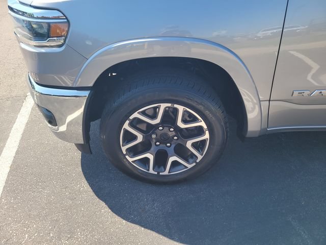 Used 2025 RAM 1500 Laramie AWD/4WD image 9