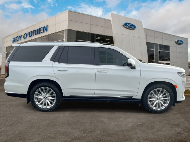 Used 2023 Cadillac Escalade Premium Luxury w/ Performance Package AWD/4WD image 6