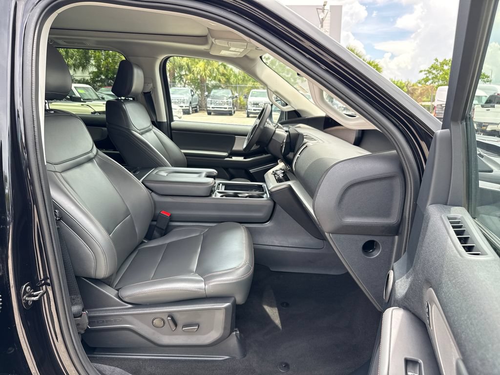 Certified 2025 Ford Expedition Active RWD image 29