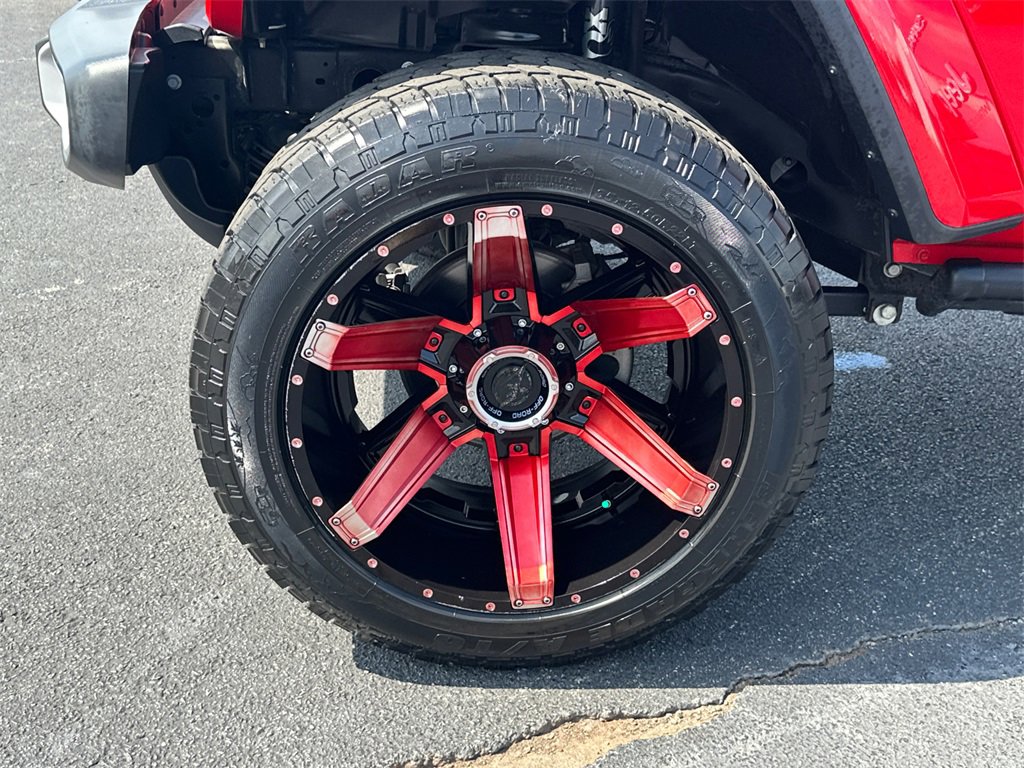 Used 2018 Jeep Wrangler Unlimited Sahara image 10