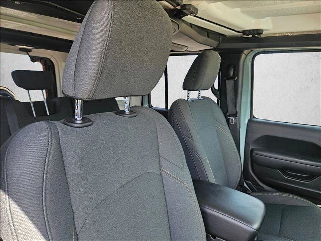 Used 2024 Jeep Wrangler Unlimited Sport AWD/4WD image 19