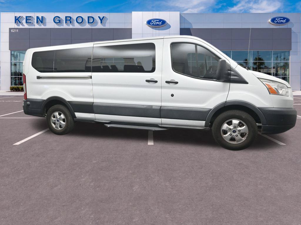 Certified 2017 Ford Transit 350 XLT RWD image 5