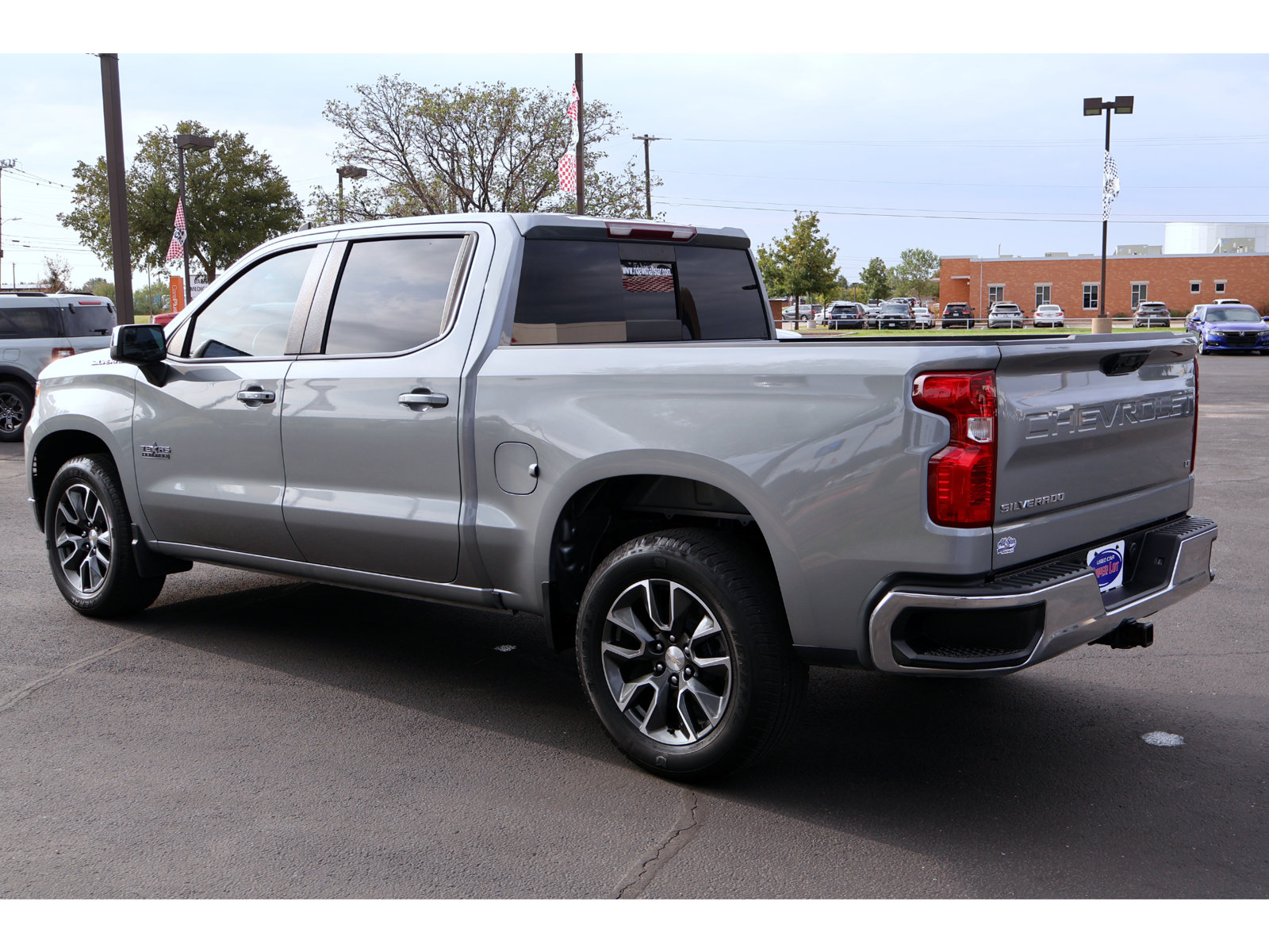 Used 2024 Chevrolet Silverado 1500 LT w/ Convenience Package II RWD image 17