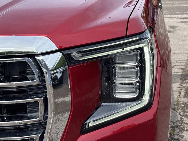 Used 2022 GMC Yukon SLT w/ SLT Luxury Package AWD/4WD image 10