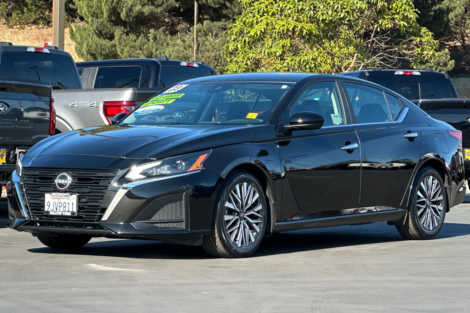 Used 2023 Nissan Altima 2.5 SV FWD image 11