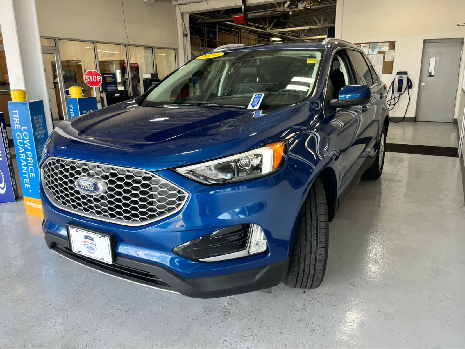 Certified 2024 Ford Edge SEL w/ Convenience Package AWD/4WD image 7