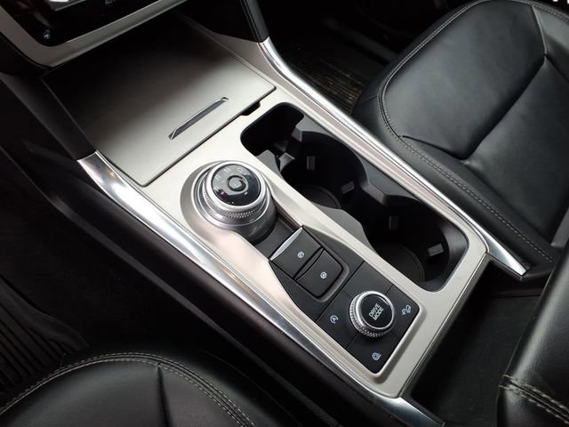 Certified 2022 Ford Explorer XLT w/ Equipment Group 202A image 14