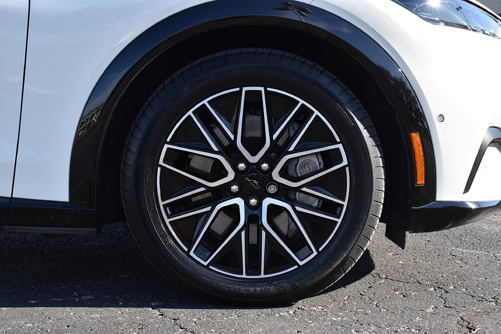 Certified 2024 Ford Mustang Mach-E Premium AWD/4WD image 6