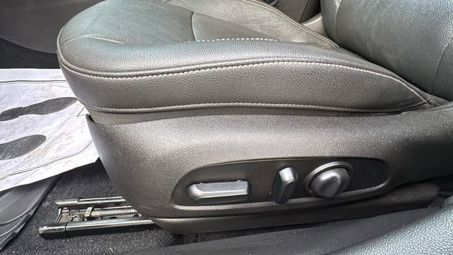 Used 2018 Buick Regal Essence FWD image 11