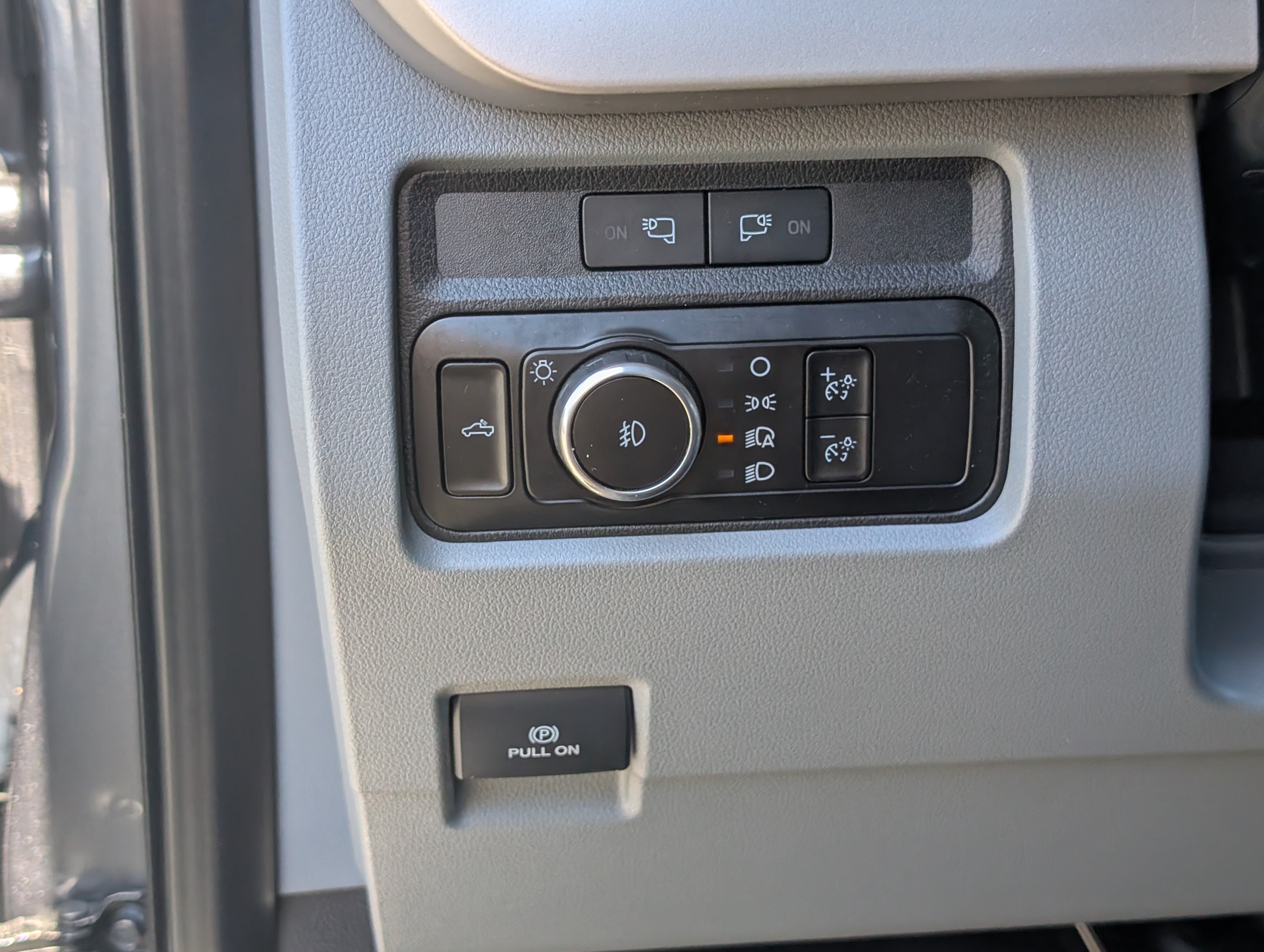 Certified 2023 Ford F250 XLT w/ FX4 Off-Road Package AWD/4WD image 19