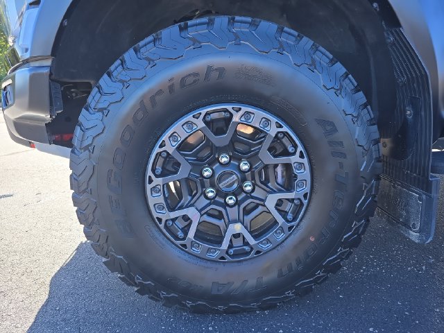 Certified 2025 Ford F150 Raptor w/ Equipment Group 803A Raptor R AWD/4WD image 10