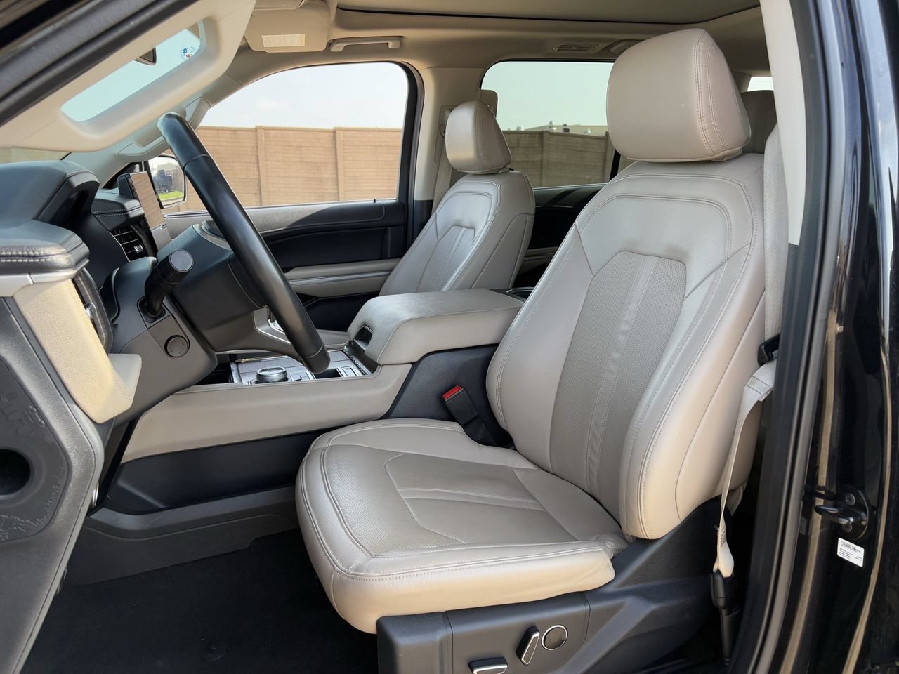 Certified 2024 Ford Expedition Limited RWD image 28