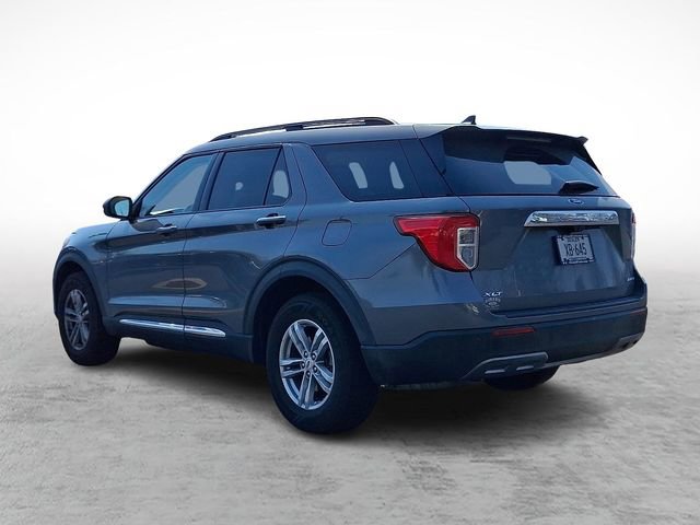 Certified 2022 Ford Explorer XLT w/ Equipment Group 202A AWD/4WD image 4