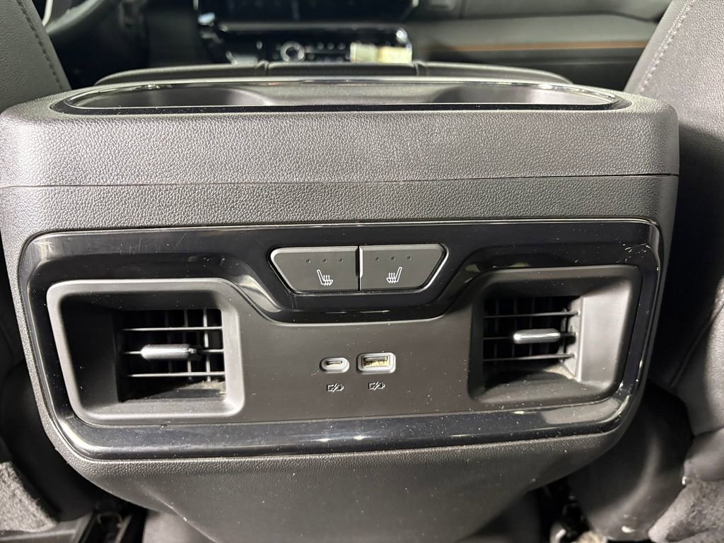 Used 2024 GMC Sierra 2500 AT4 AWD/4WD image 29