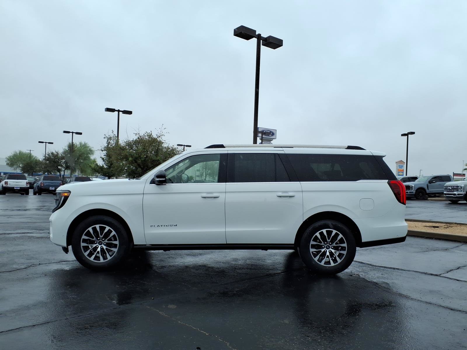 Certified 2025 Ford Expedition Max Platinum AWD/4WD image 2