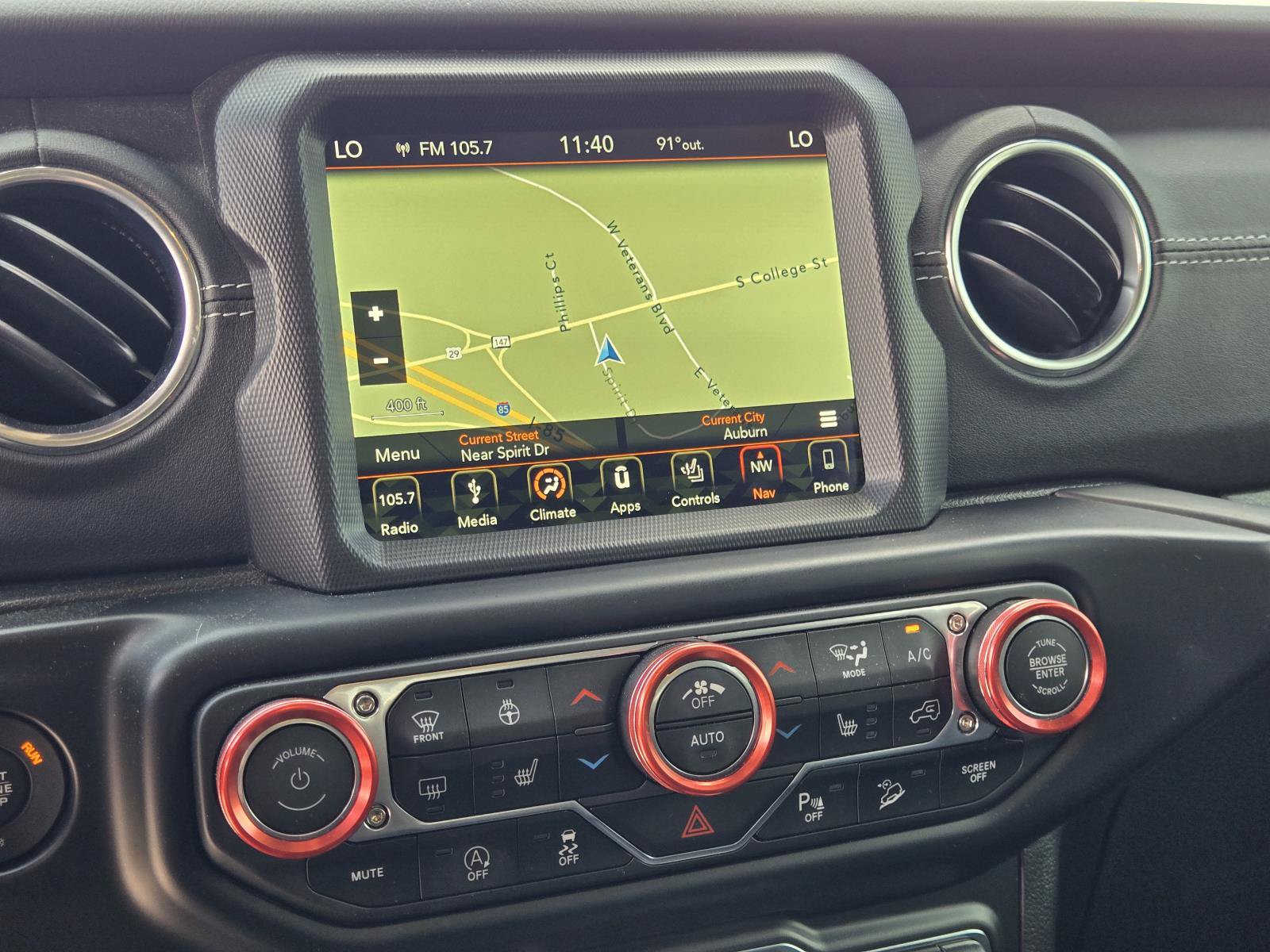 Used 2019 Jeep Wrangler Unlimited Sahara AWD/4WD image 31