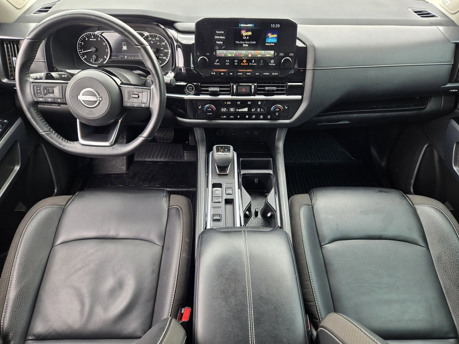 Used 2023 Nissan Pathfinder SL w/ SL Premium Package FWD image 23