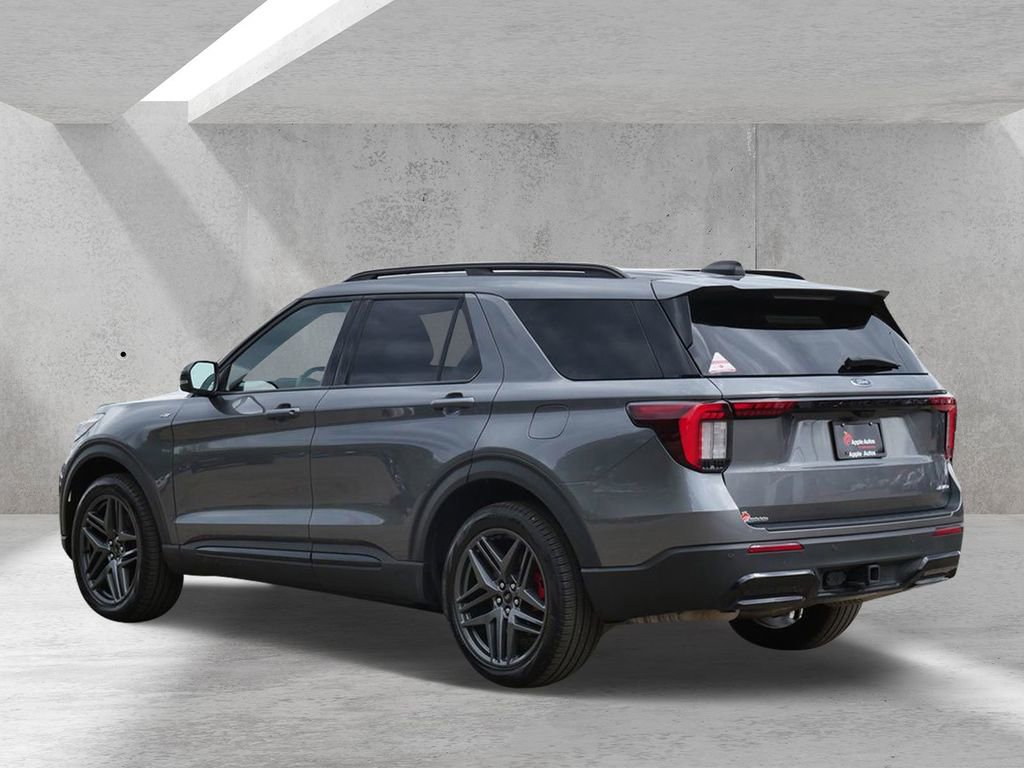 Certified 2025 Ford Explorer ST-Line w/ ST-Line Street Pack AWD/4WD image 4