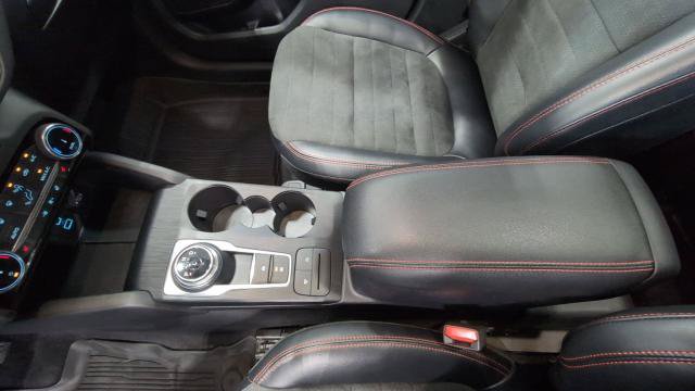 Certified 2022 Ford Escape SEL w/ SEL Stealth AWD Package image 23