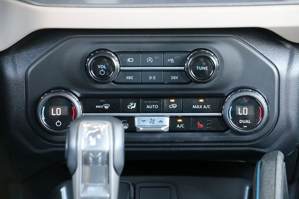 Certified 2024 Ford Bronco Wildtrak AWD/4WD image 27