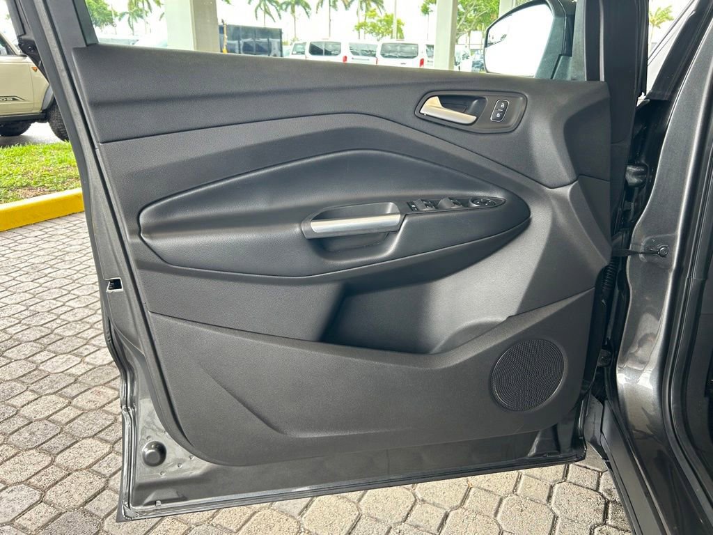 Certified 2019 Ford Escape SE AWD/4WD image 36
