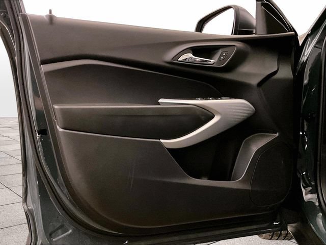 Used 2026 Chevrolet Trax LS FWD image 21