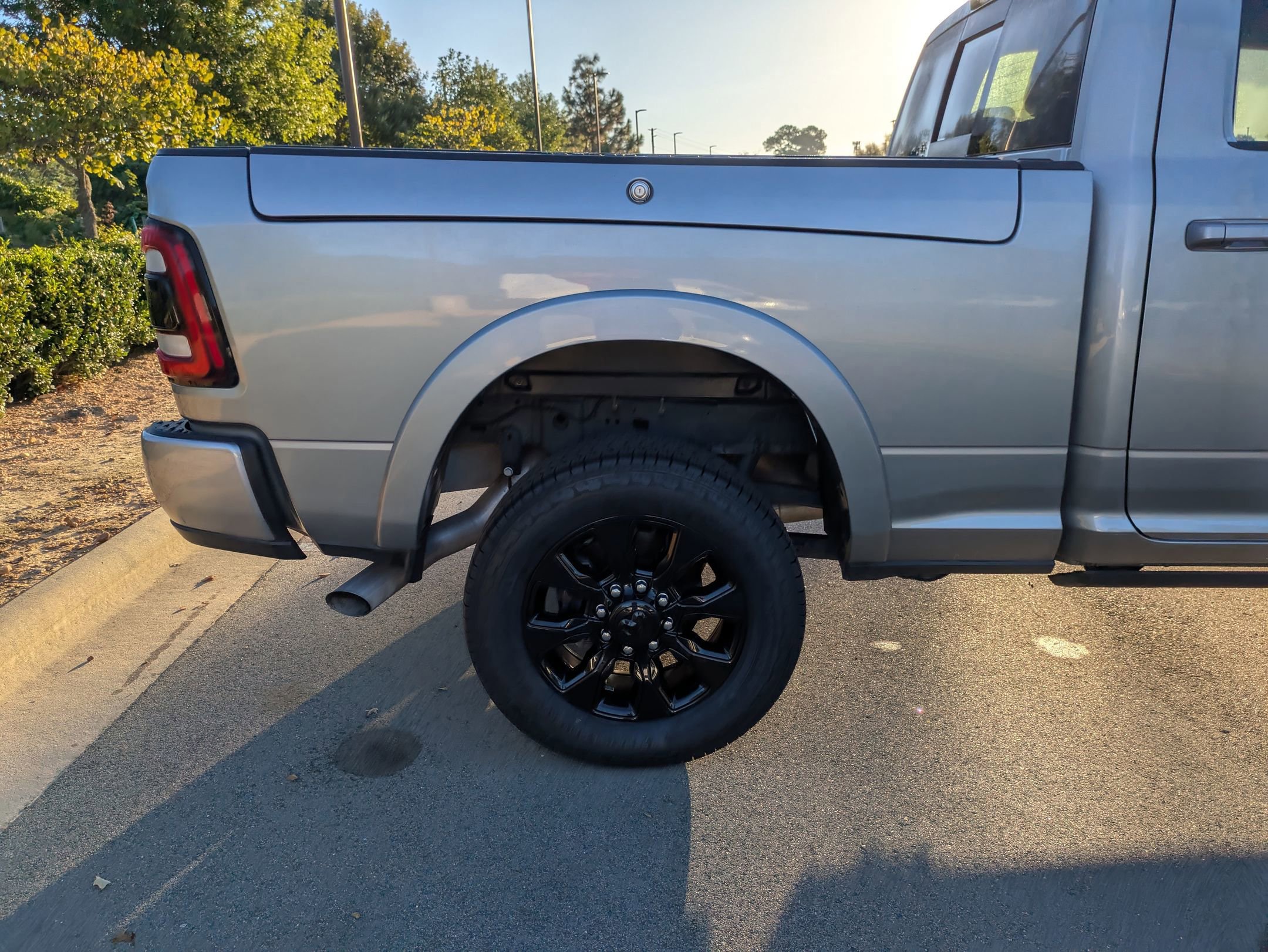 Used 2024 RAM 2500 Limited image 38