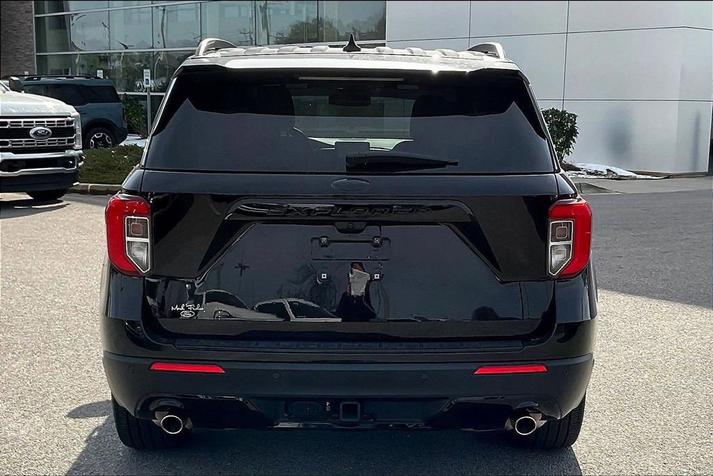 Certified 2023 Ford Explorer ST-Line w/ Class IV Trailer Tow Package image 4