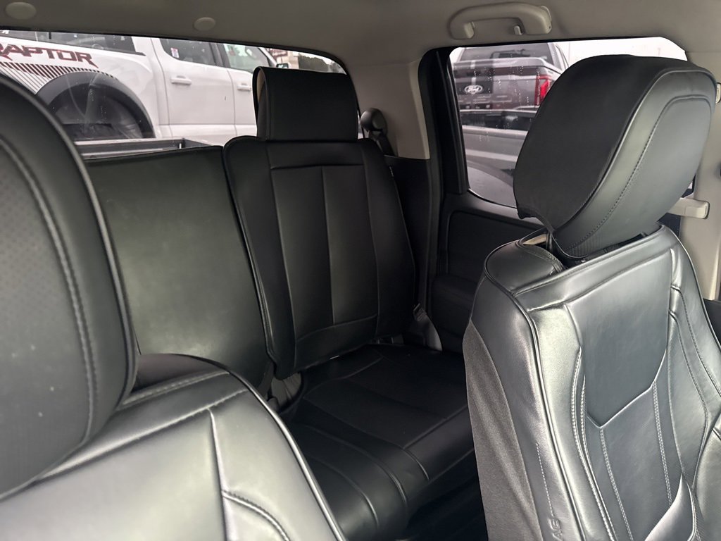 Used 2022 Nissan Frontier SV image 7