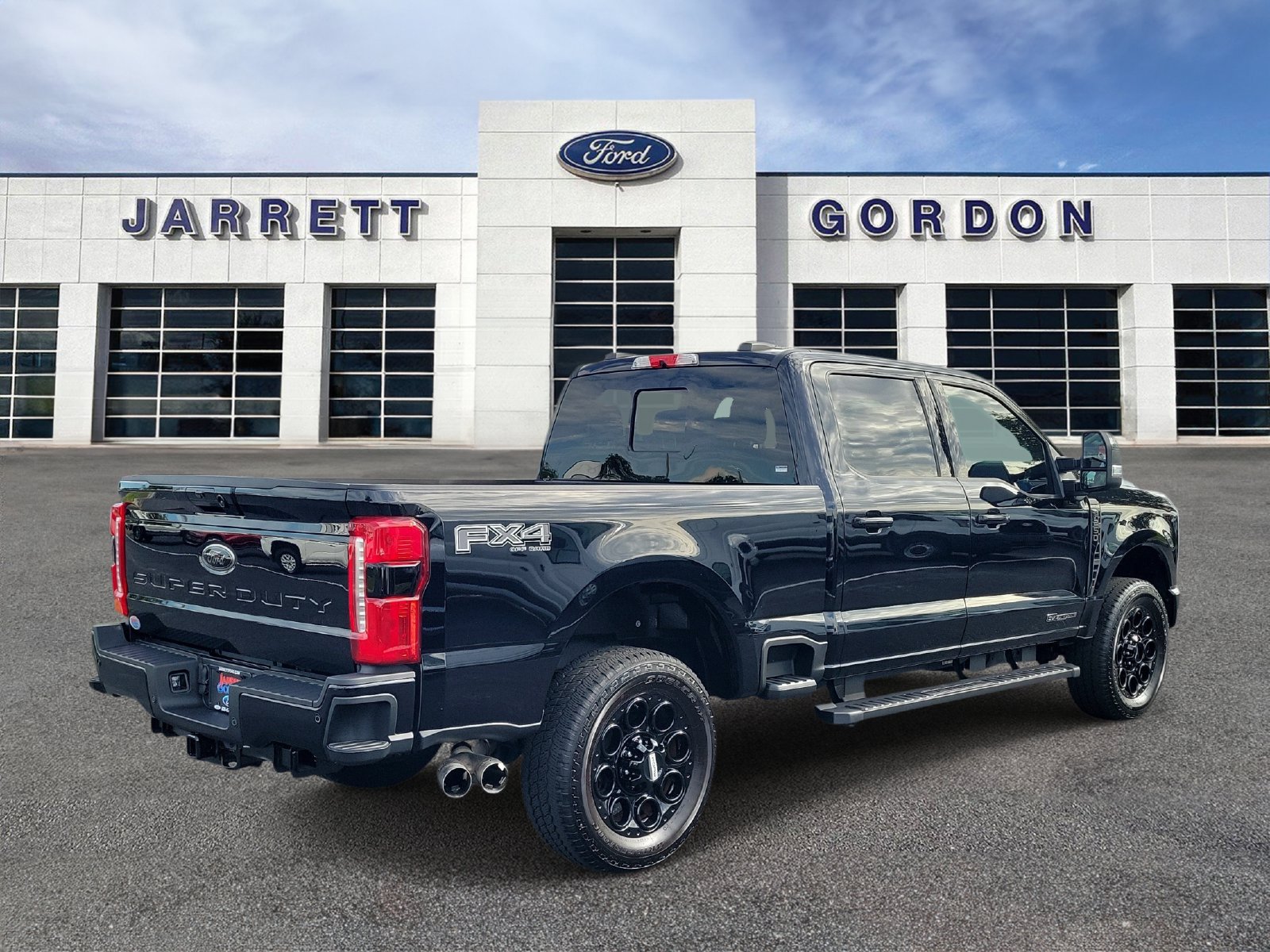 Certified 2025 Ford F250 Lariat w/ Lariat Ultimate Package AWD/4WD image 4