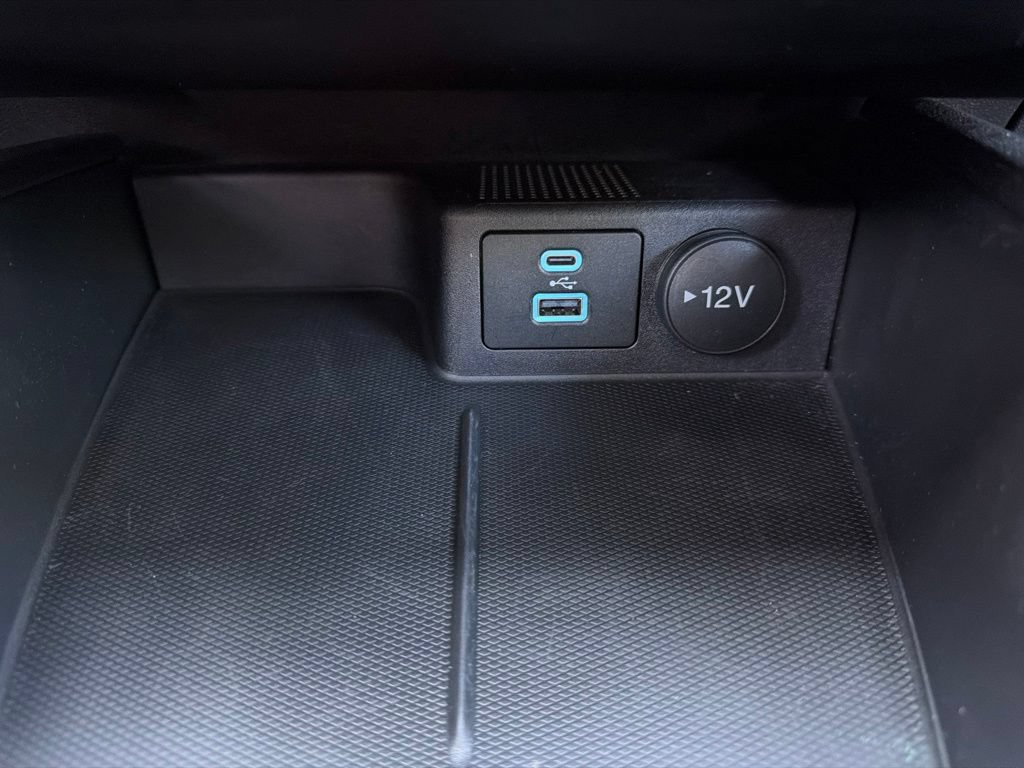 Certified 2023 Ford Escape Active AWD/4WD image 24