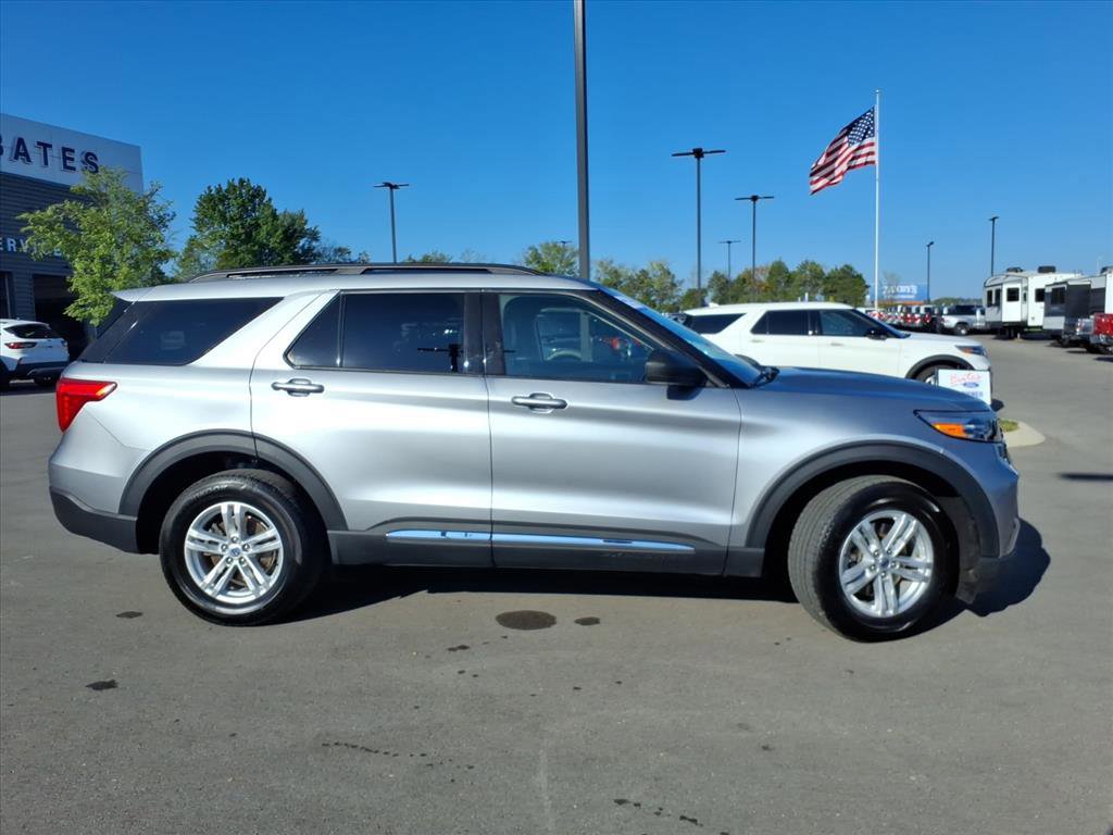 Certified 2023 Ford Explorer XLT w/ Equipment Group 202A image 6