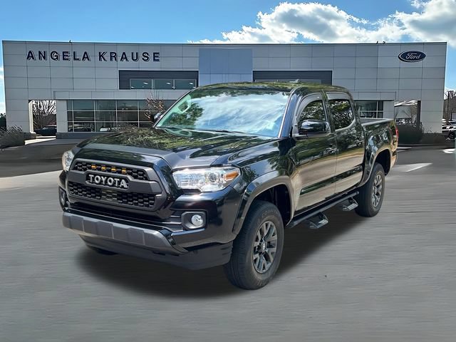 Used 2023 Toyota Tacoma SR5 RWD image 3