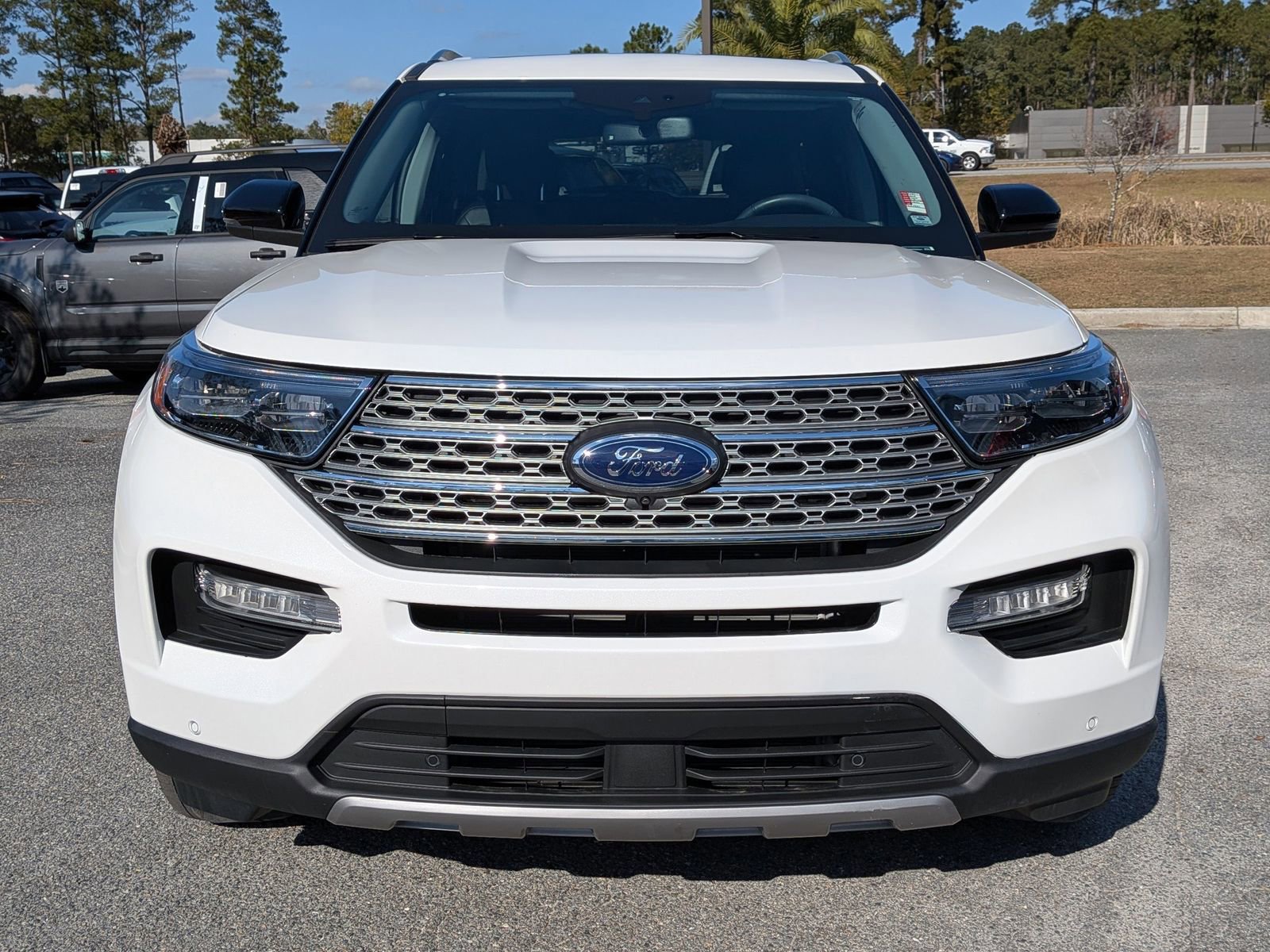 Certified 2023 Ford Explorer Limited w/ Equipment Group 301A image 9