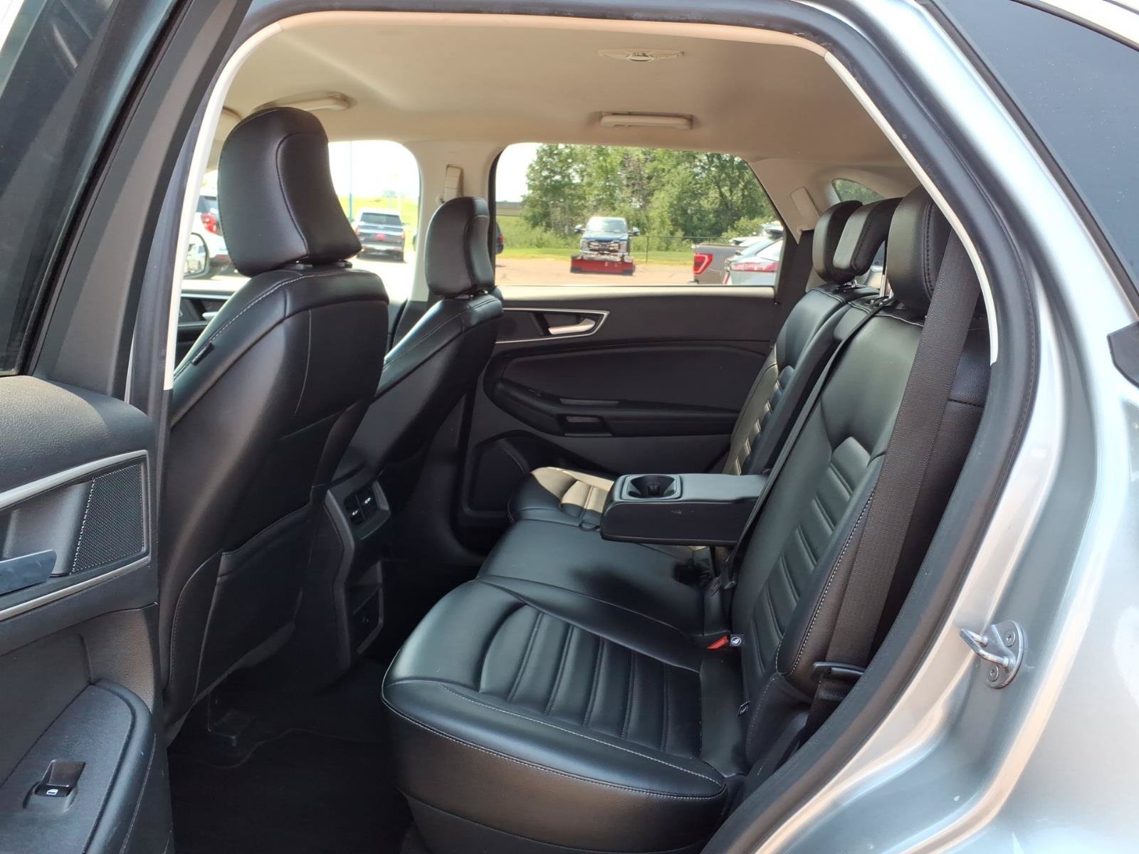 Certified 2024 Ford Edge SEL AWD/4WD image 11