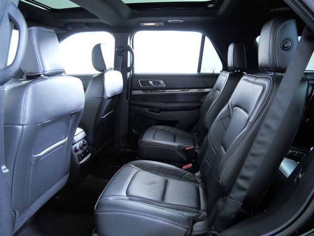 Certified 2018 Ford Explorer Platinum AWD/4WD image 10