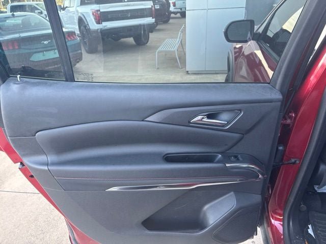 Used 2024 Chevrolet Traverse Z71 AWD/4WD image 21