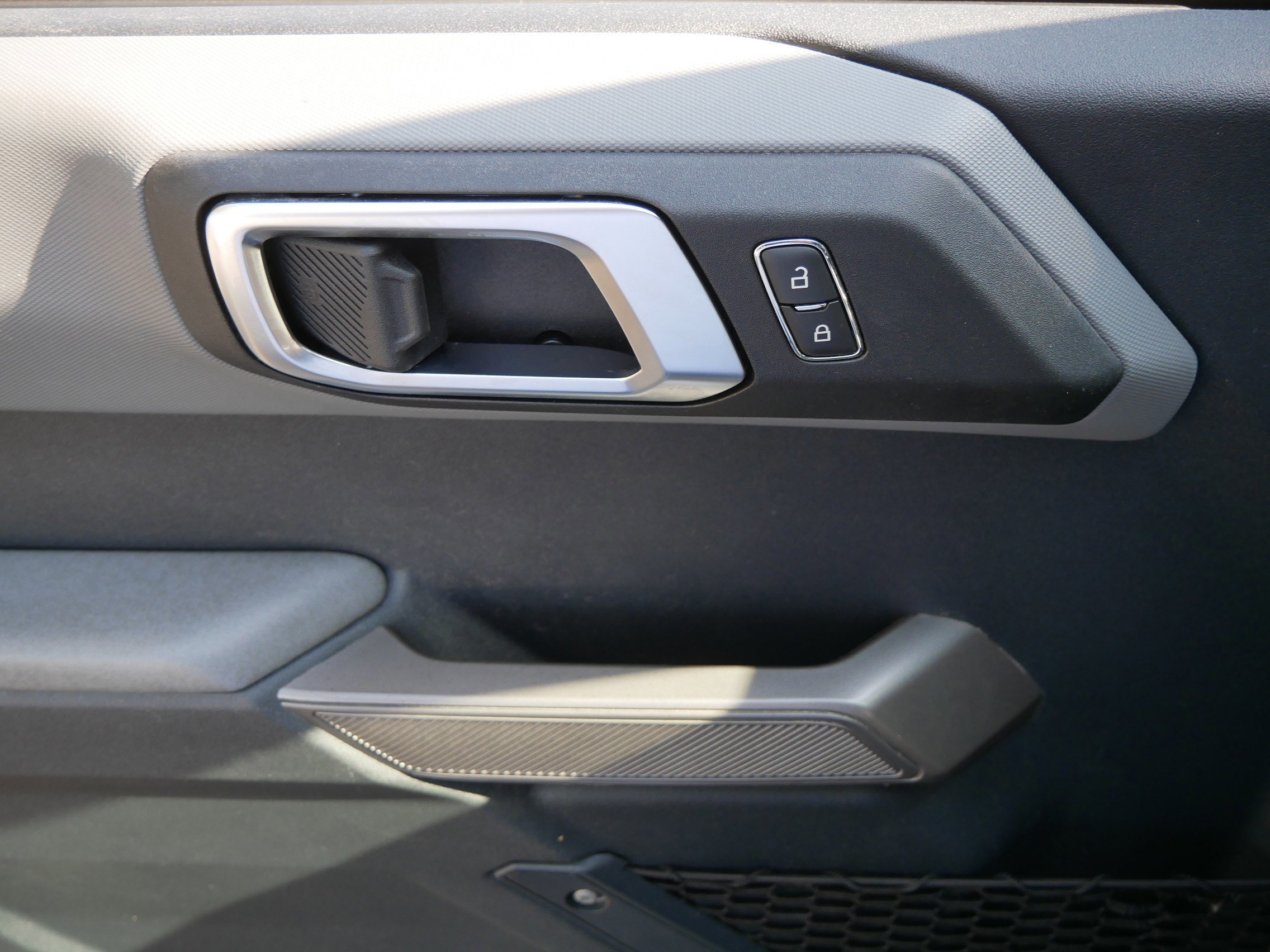 Certified 2021 Ford Bronco Black Diamond image 20