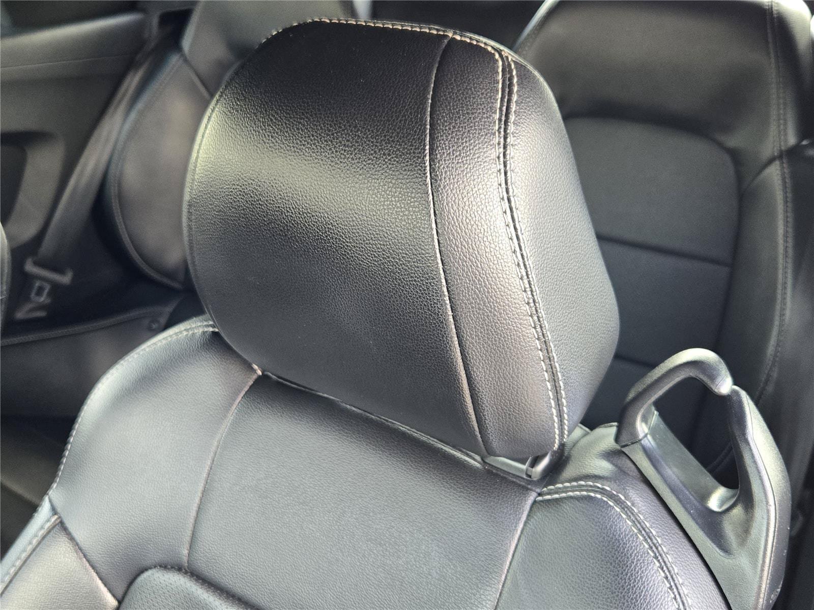 Certified 2021 Ford Mustang Premium RWD image 23