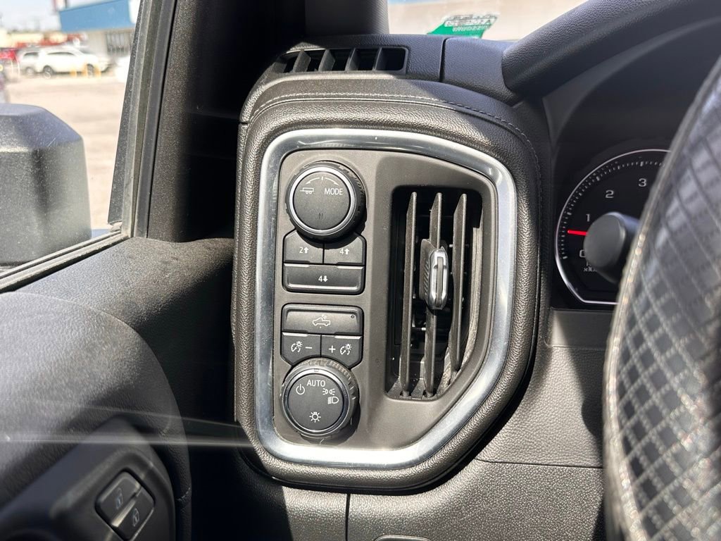 Used 2020 Chevrolet Silverado 3500 LT image 27