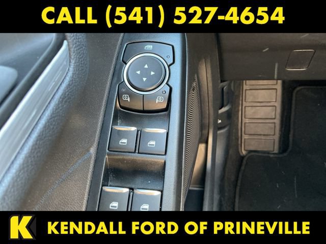 Certified 2025 Ford Escape Platinum AWD/4WD image 30