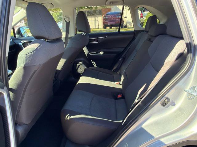 Used 2025 Toyota RAV4 XLE AWD/4WD image 7