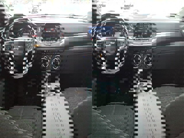 Used 2020 Chevrolet Blazer LT image 11