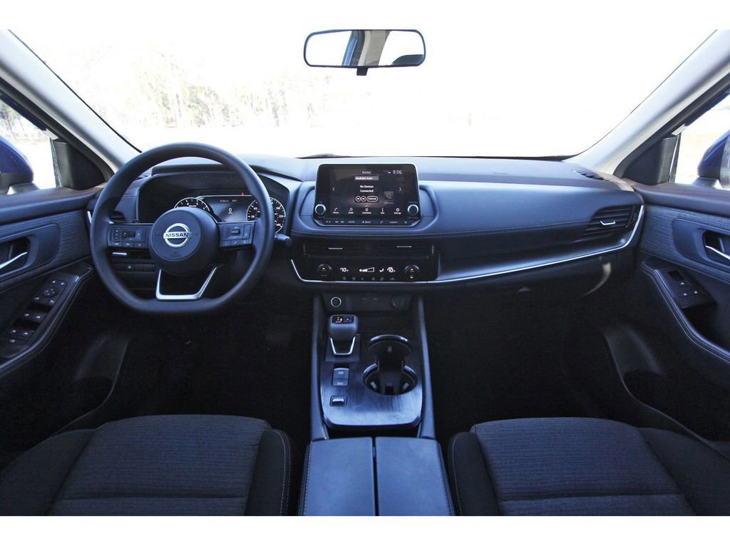 Used 2021 Nissan Rogue SV image 13