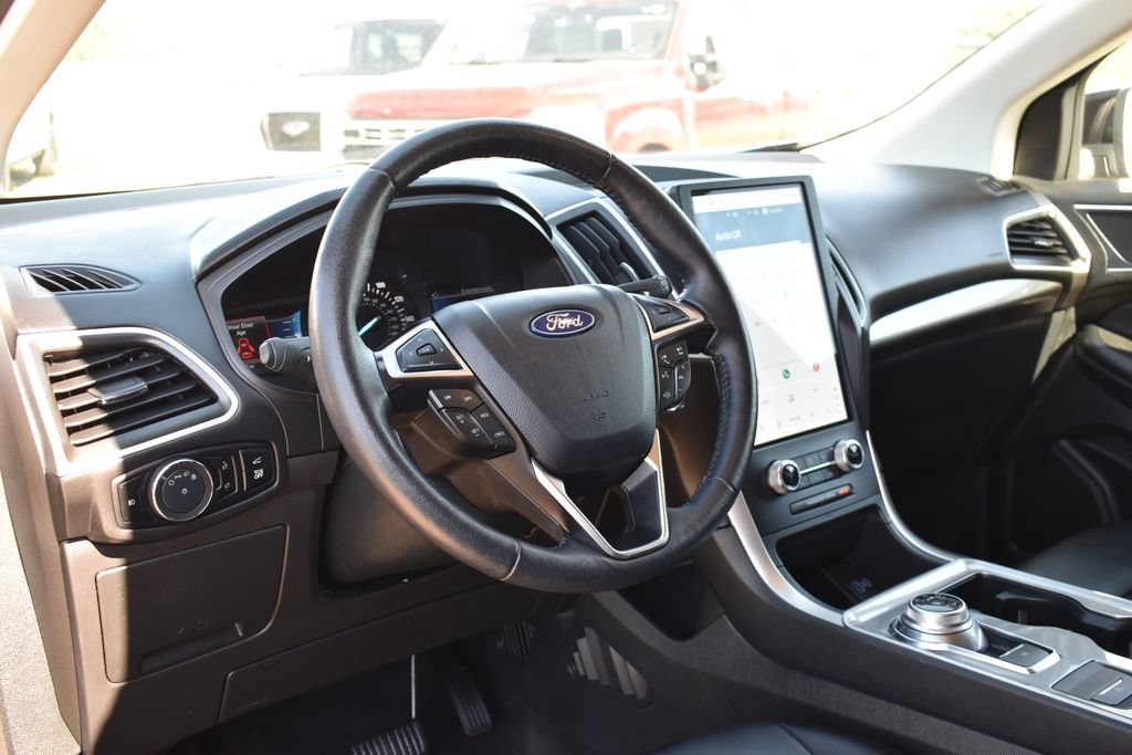 Certified 2024 Ford Edge SEL w/ Convenience Package AWD/4WD image 13