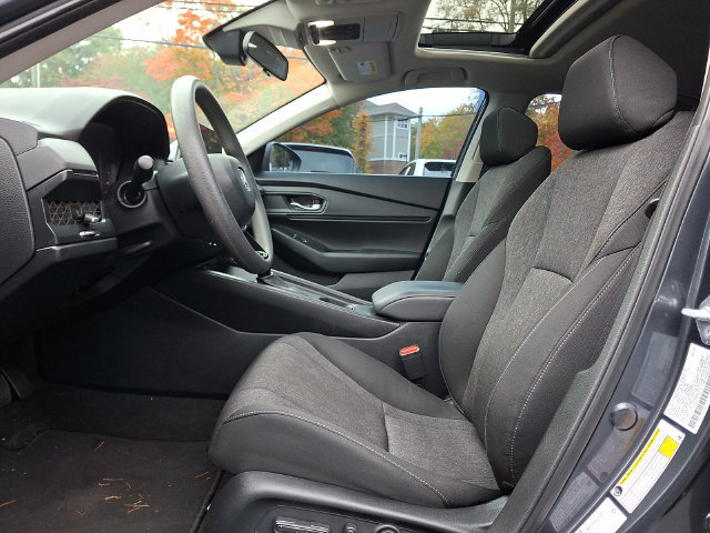 Used 2023 Honda Accord EX image 14