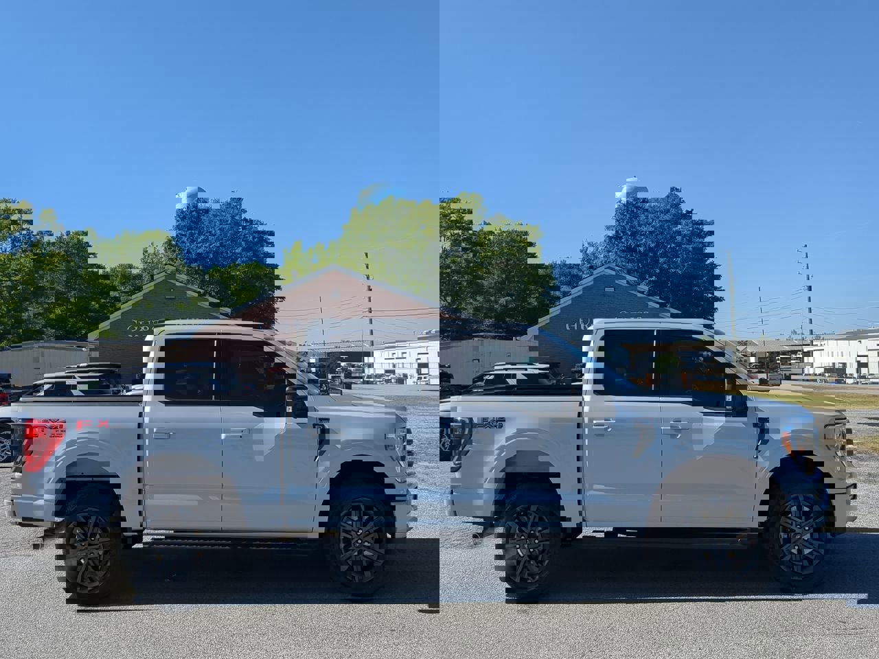 Certified 2022 Ford F150 XLT w/ Equipment Group 302A High image 6